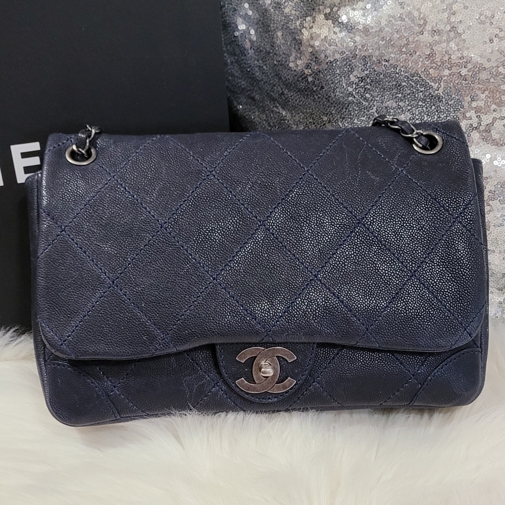 CHANEL Distressed Caviar Jumbo Flap